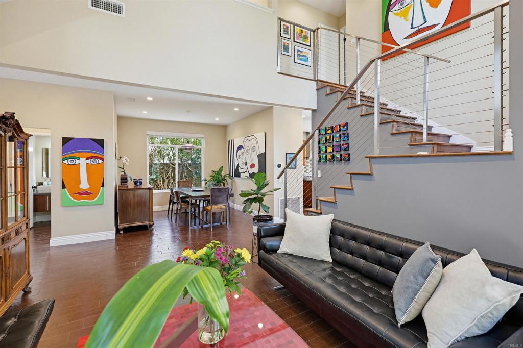 2756 Southampton Property Photo 5