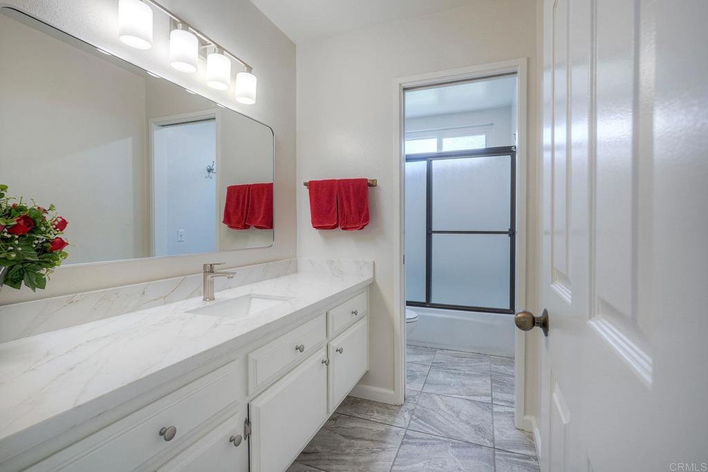 13639 Freeport Road Property Photo 13