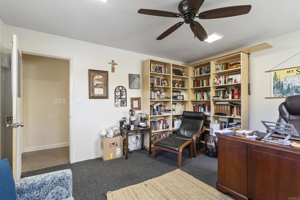 1109 E Fallbrook Street Property Photo 30