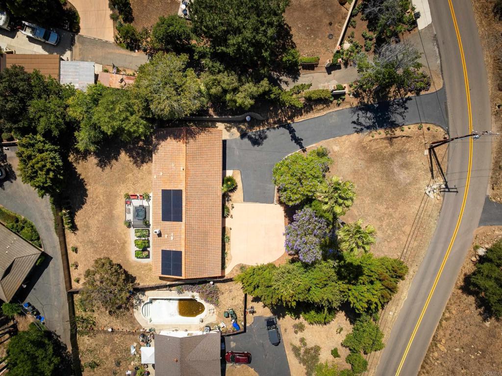 1889 Rockhoff Rd. Property Photo 1