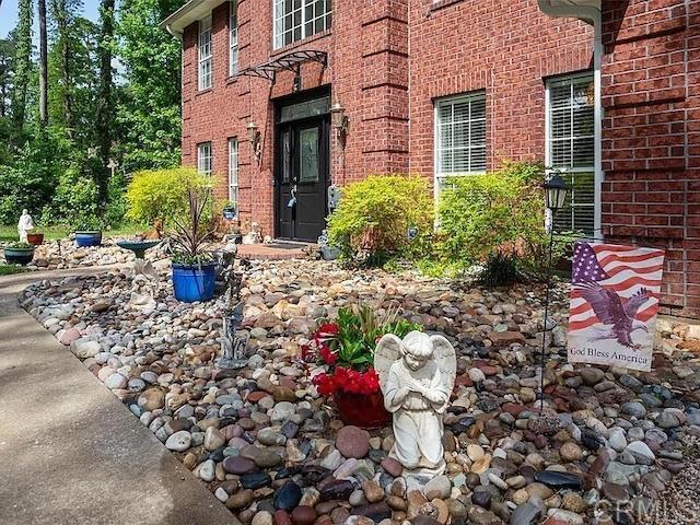 590 Shoreline Drive Property Photo 2