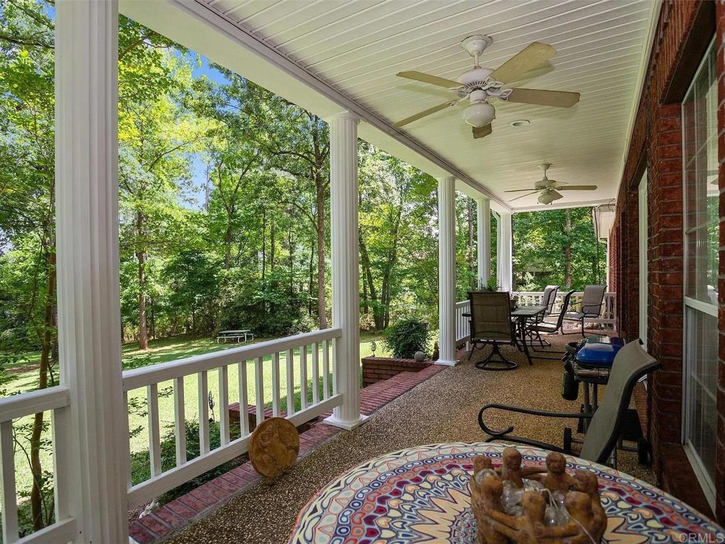 590 Shoreline Drive Property Photo 3
