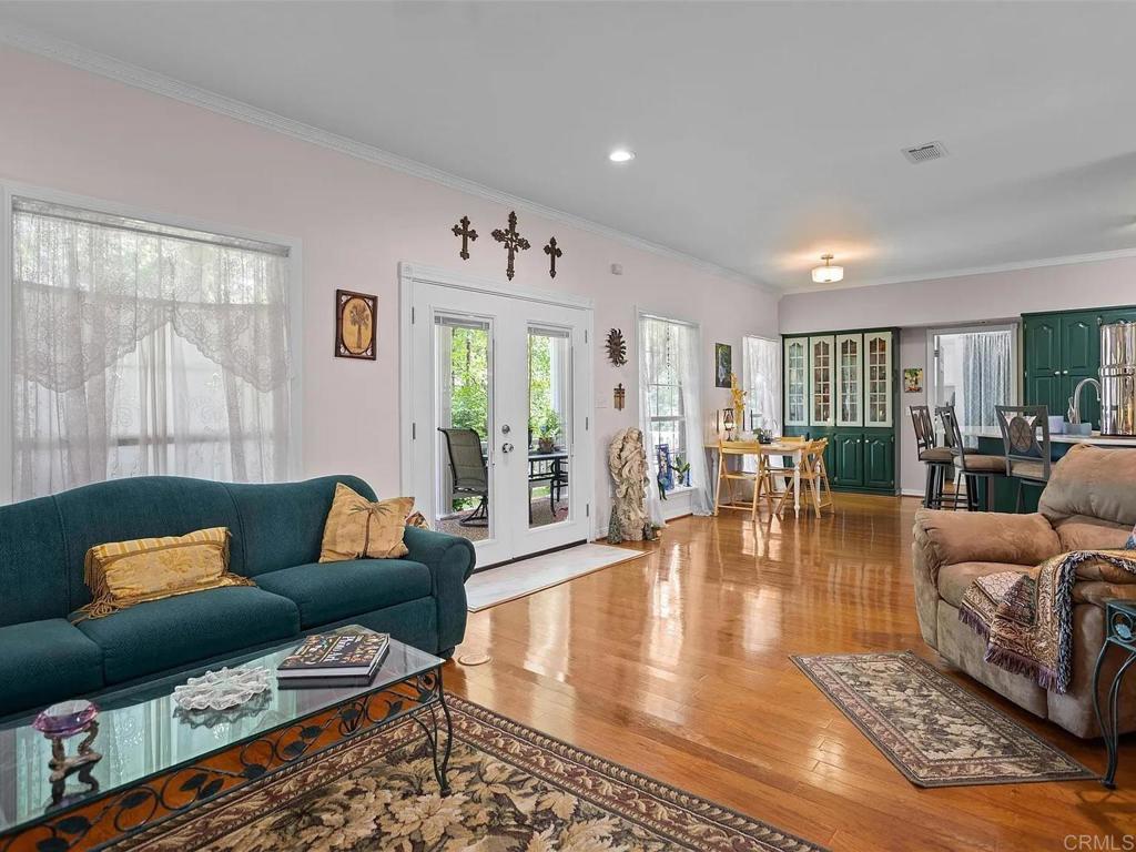 590 Shoreline Drive Property Photo 14