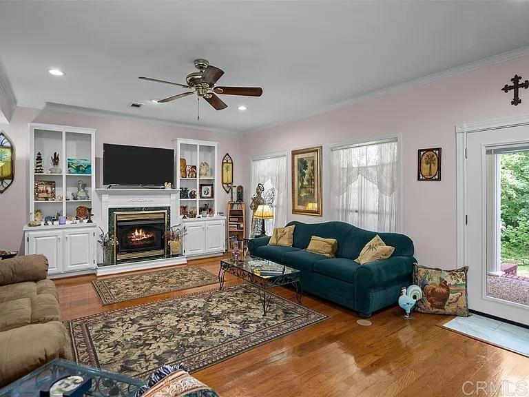 590 Shoreline Drive Property Photo 15