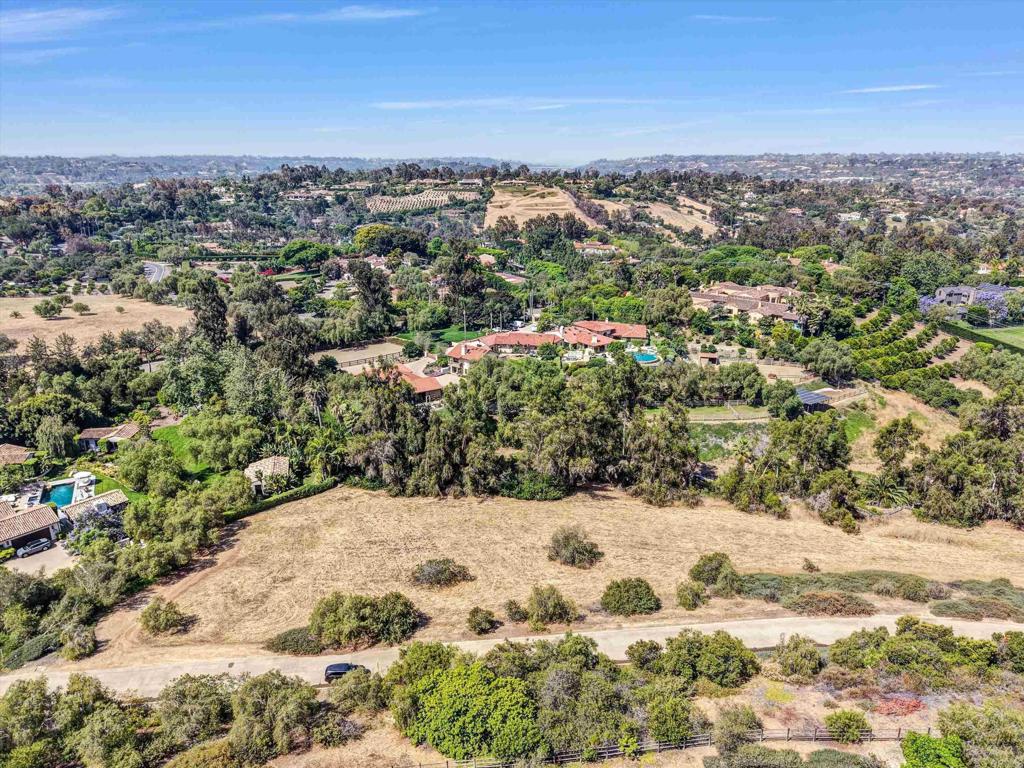 Colina Fuerte Property Photo 1