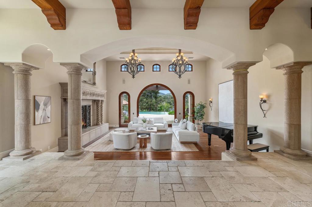 7090 Via Guadalupe Property Photo 1