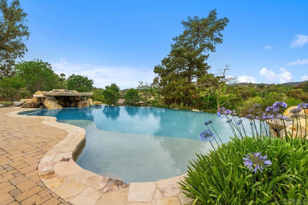 7090 Via Guadalupe Property Photo 35