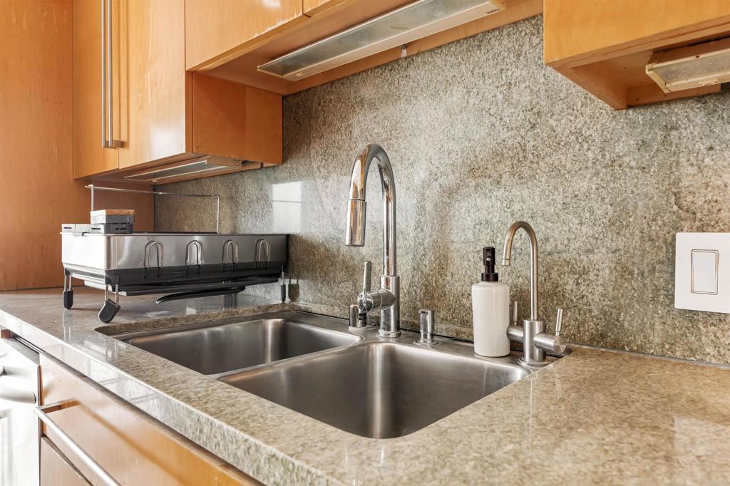 201 Ocean Avenue 1409b Property Photo 28