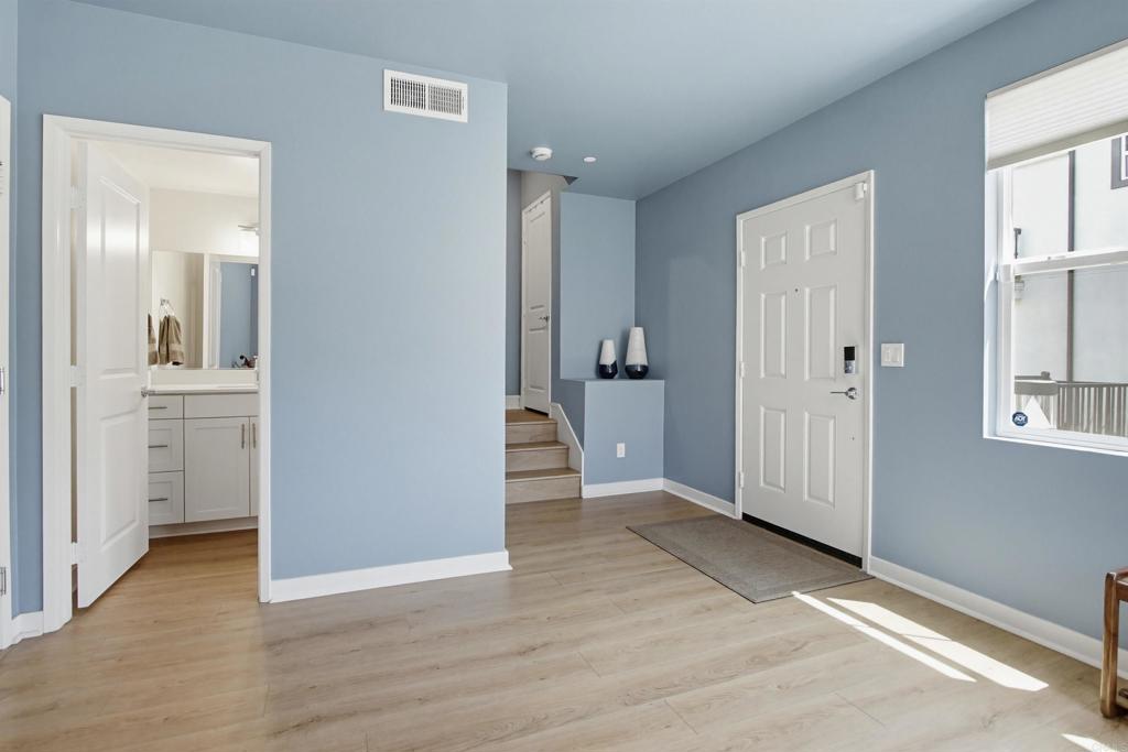 437 Jupiter Property Photo 18