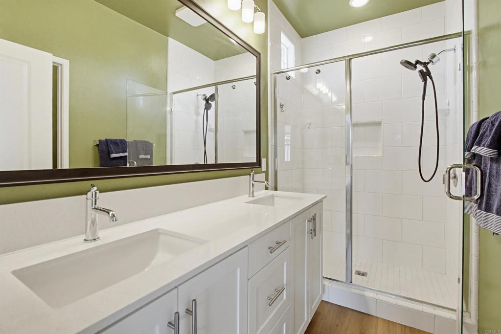 437 Jupiter Property Photo 24