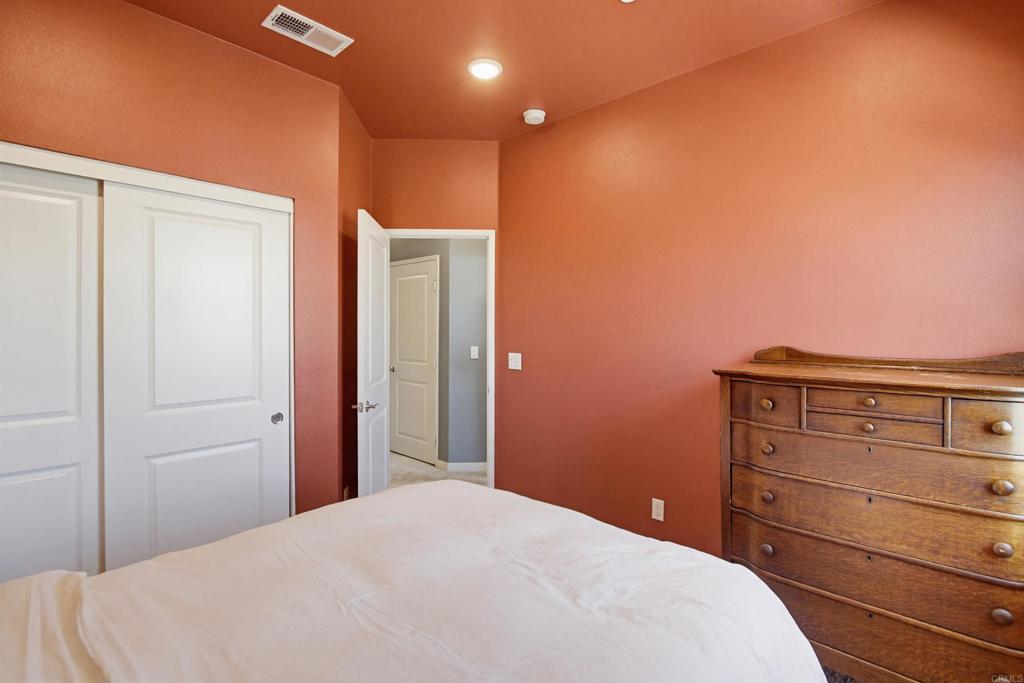 437 Jupiter Property Photo 28