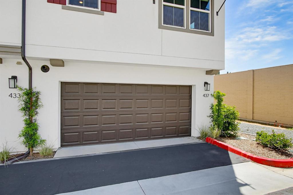 437 Jupiter Property Photo 32