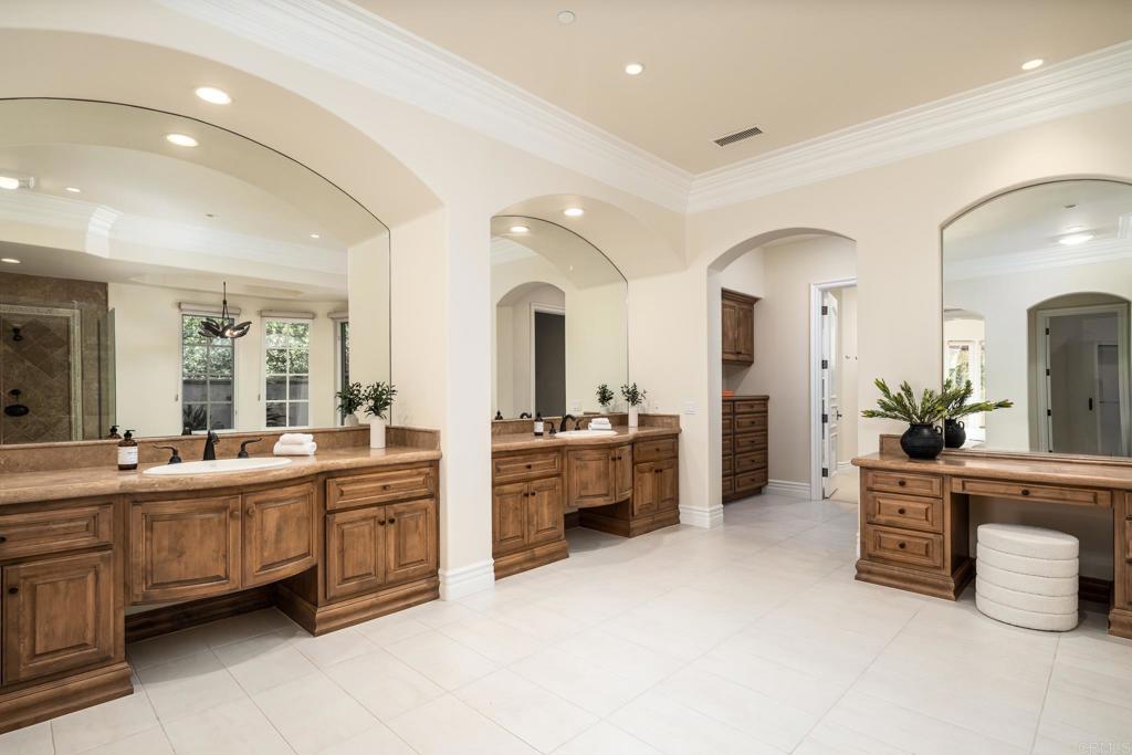 6627 Calle Ponte Bella Property Photo 28