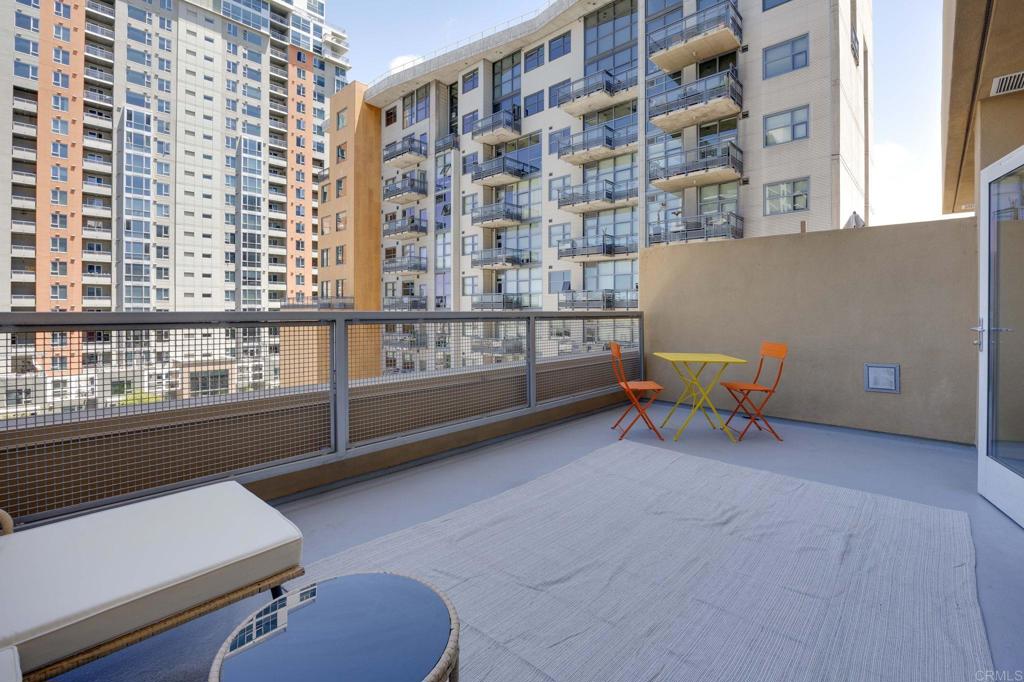 350 W Ash Street 603 Property Photo 16