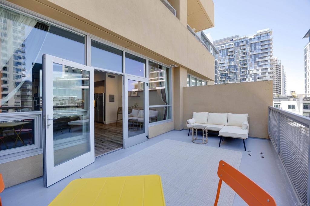 350 W Ash Street 603 Property Photo 17