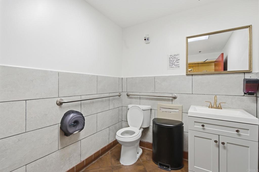 4259 Oceanside Boulevard 105 Property Photo 12