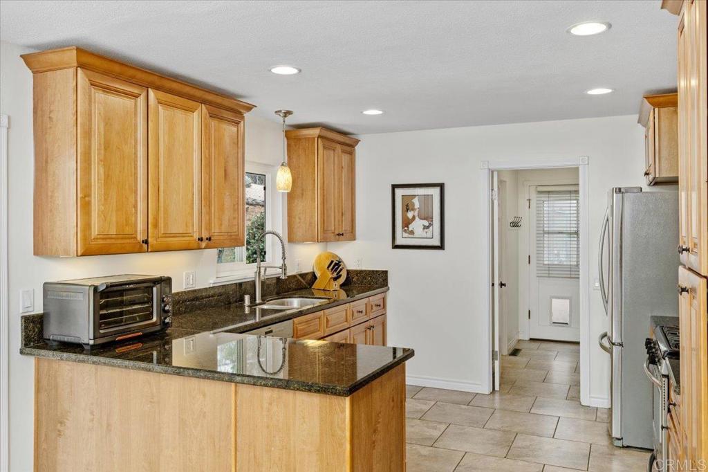 1248 Alta Vista Drive Property Photo 12