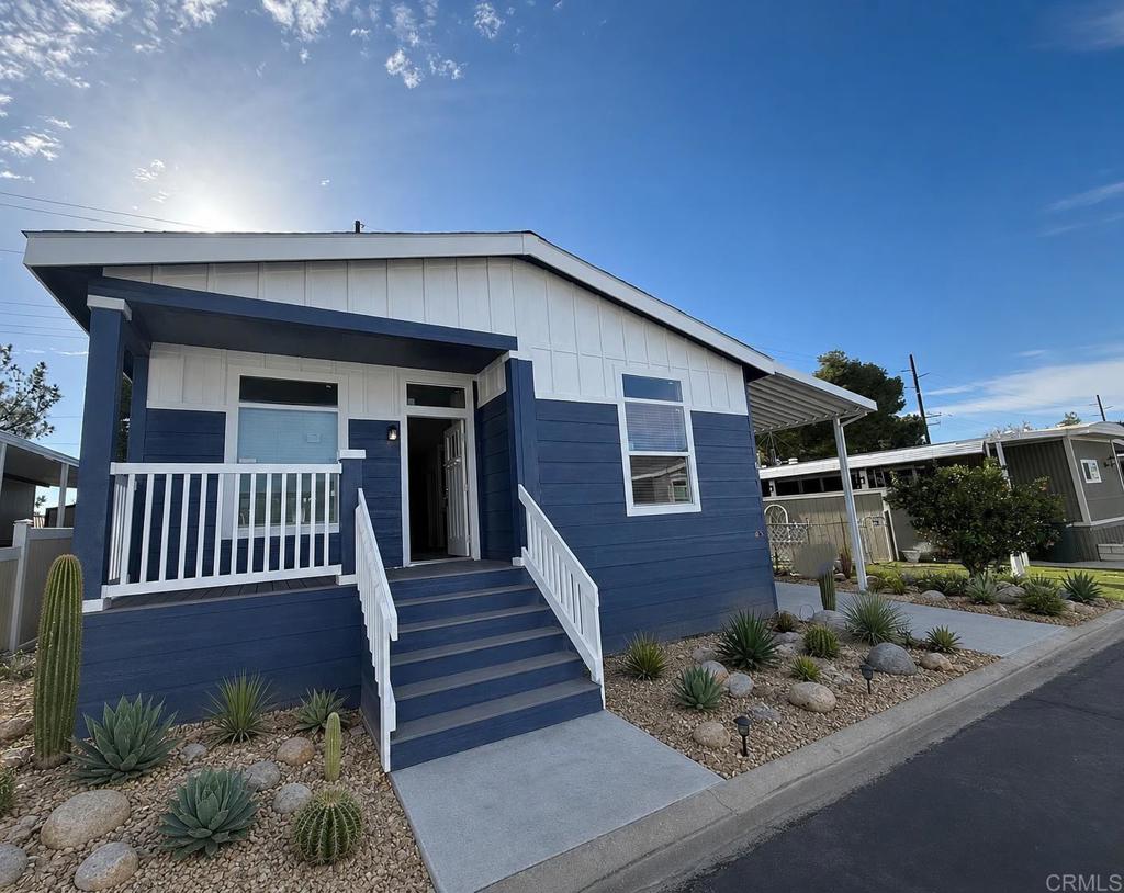 1499 Old Mountain Avenue 6 Property Photo 1