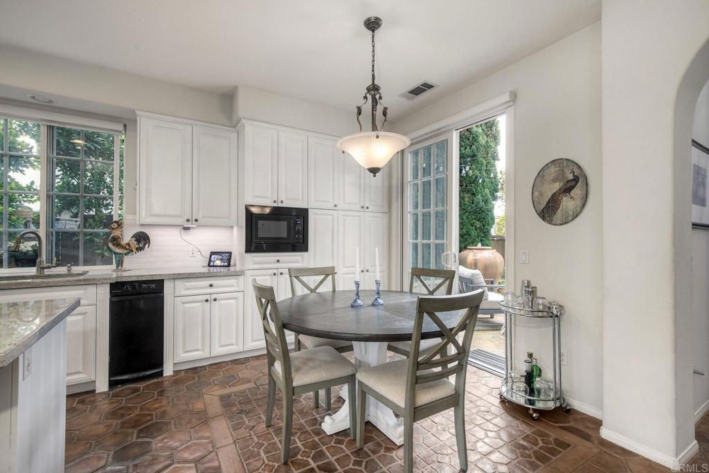 688 Cypress Hills Drive Property Photo 8