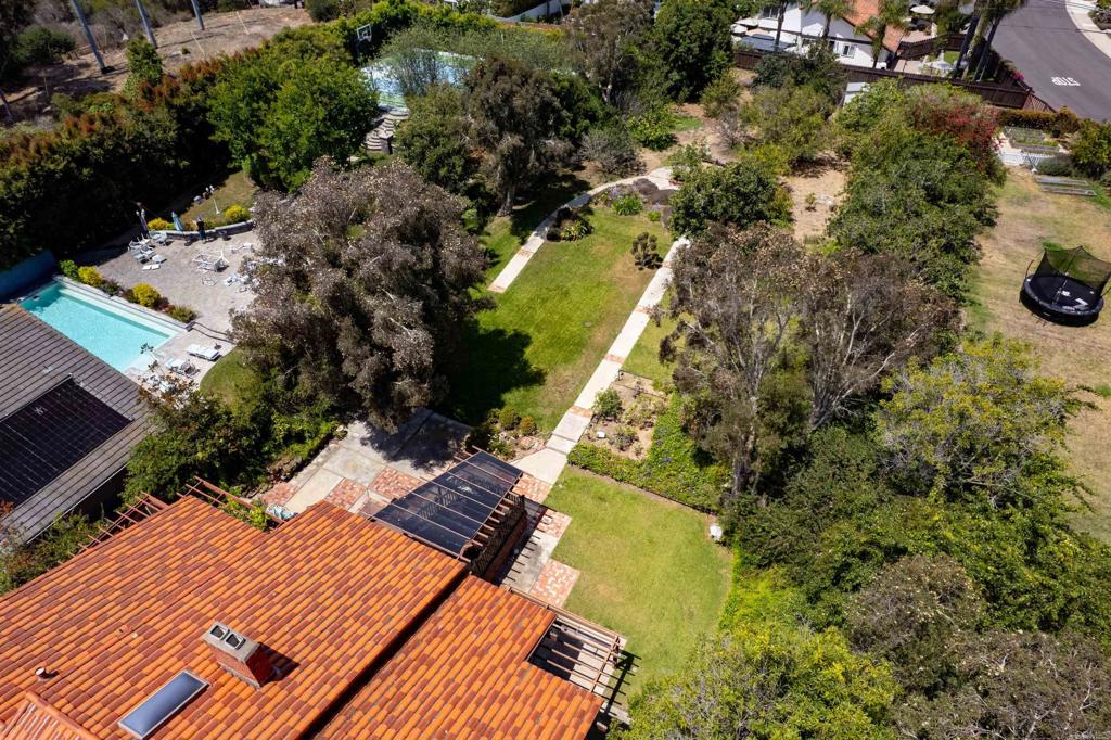 245 Loma Corta Drive Property Photo 8
