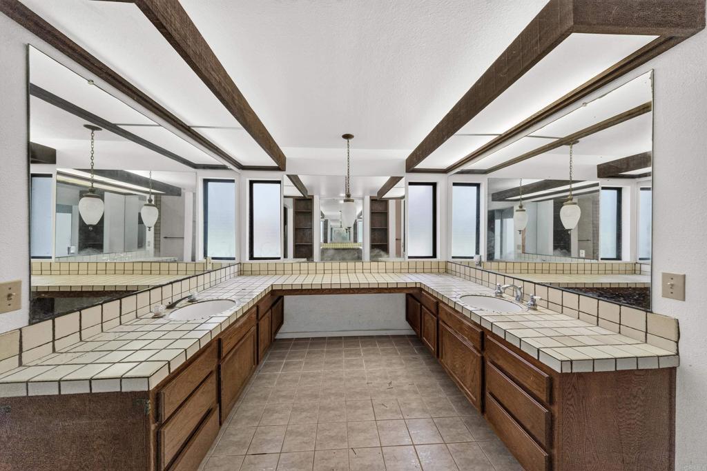 245 Loma Corta Drive Property Photo 35