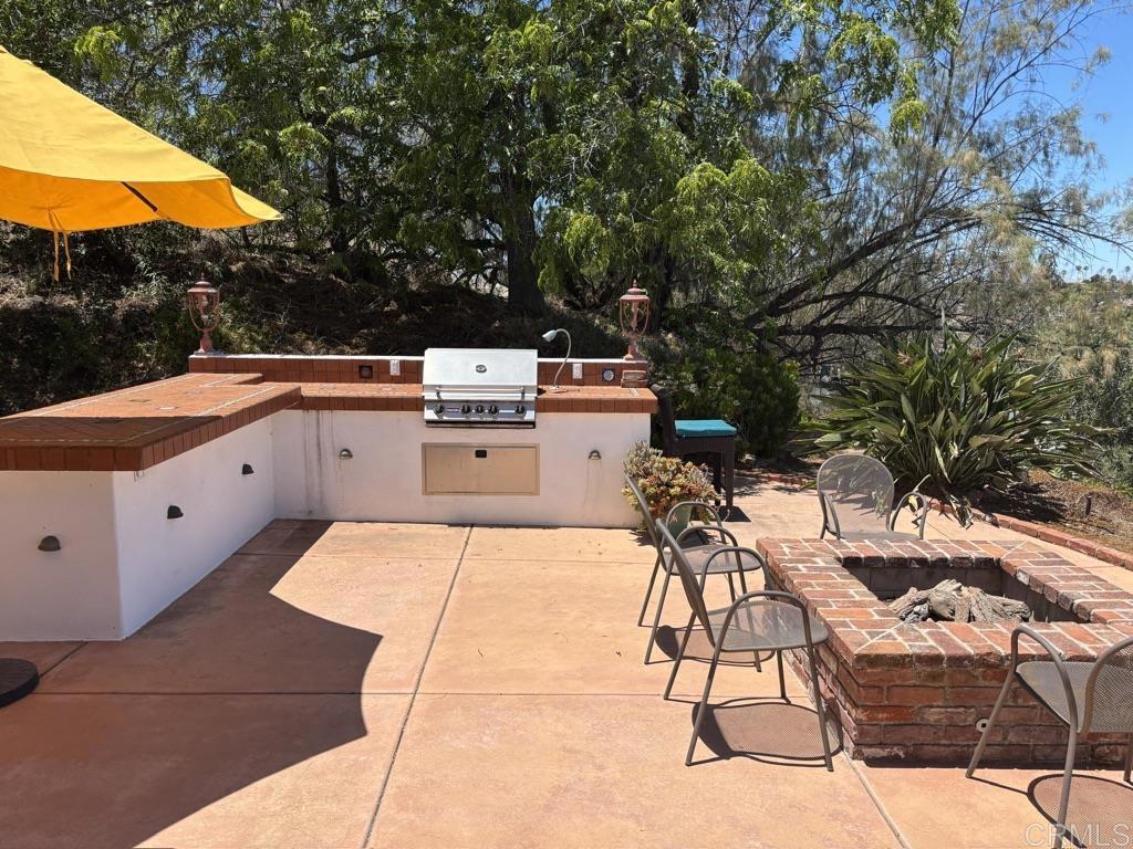 1825 Kent Place Property Photo 15