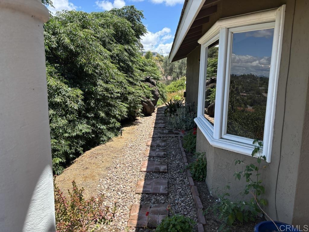 1825 Kent Place Property Photo 17