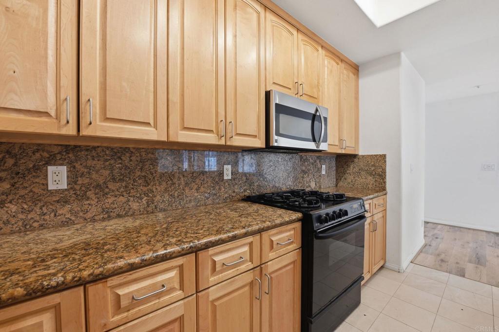 7548 Romeria Street Property Photo 12
