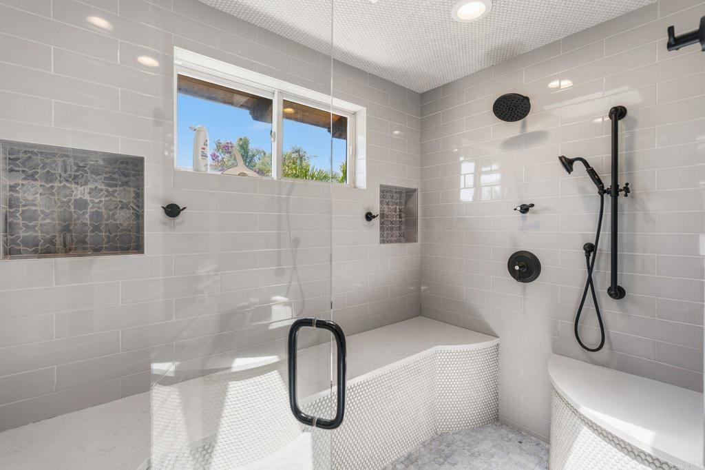 1668 Crest Drive Property Photo 32