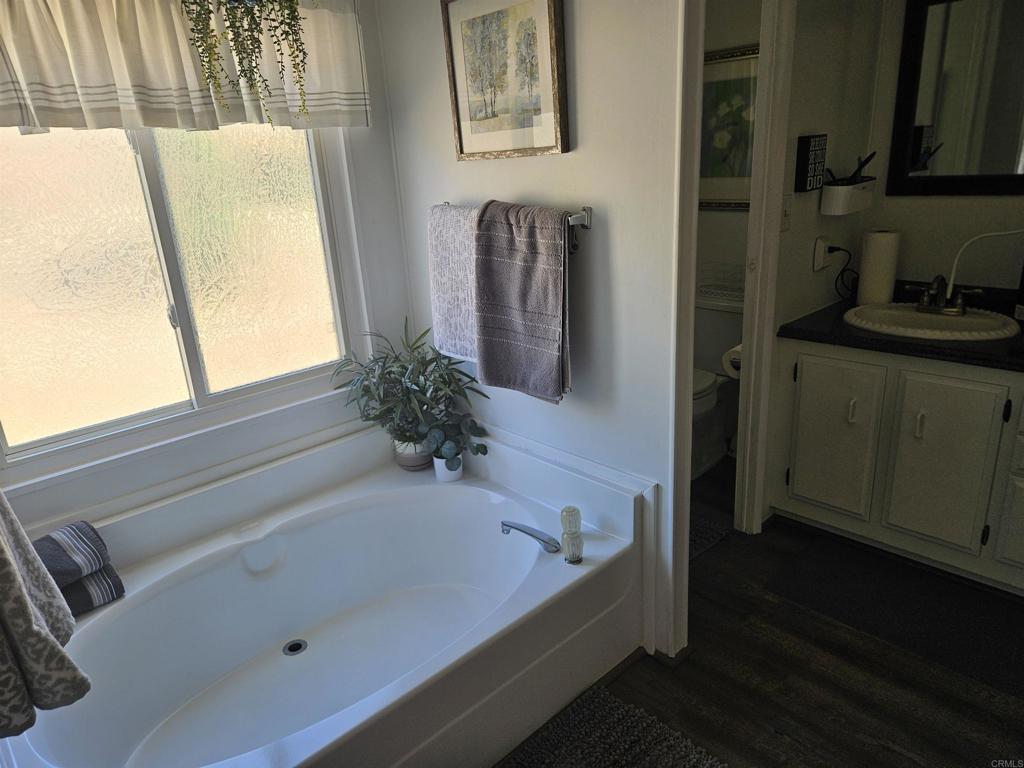 8975 Lawrence Welk Drive 366 Property Photo 18