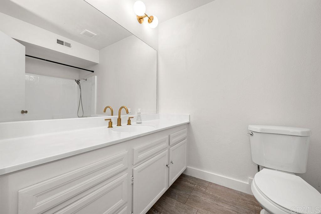 1488 Gustavo Street E Property Photo 11