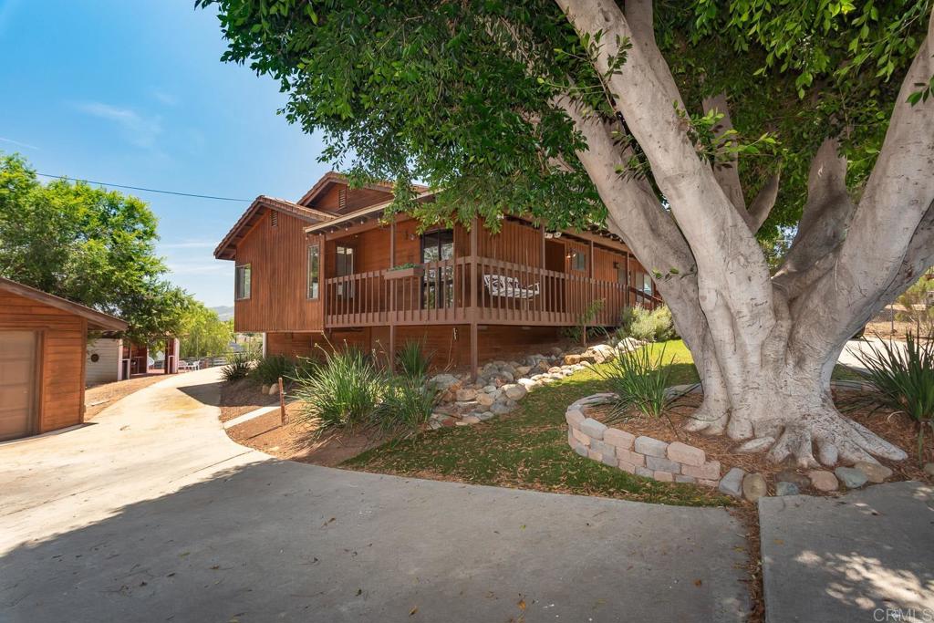 2941 Pioneer Way Property Photo 6