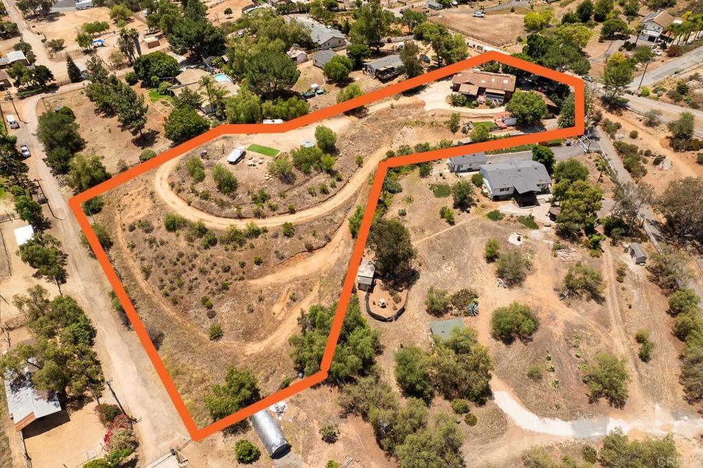 2941 Pioneer Way Property Photo 10