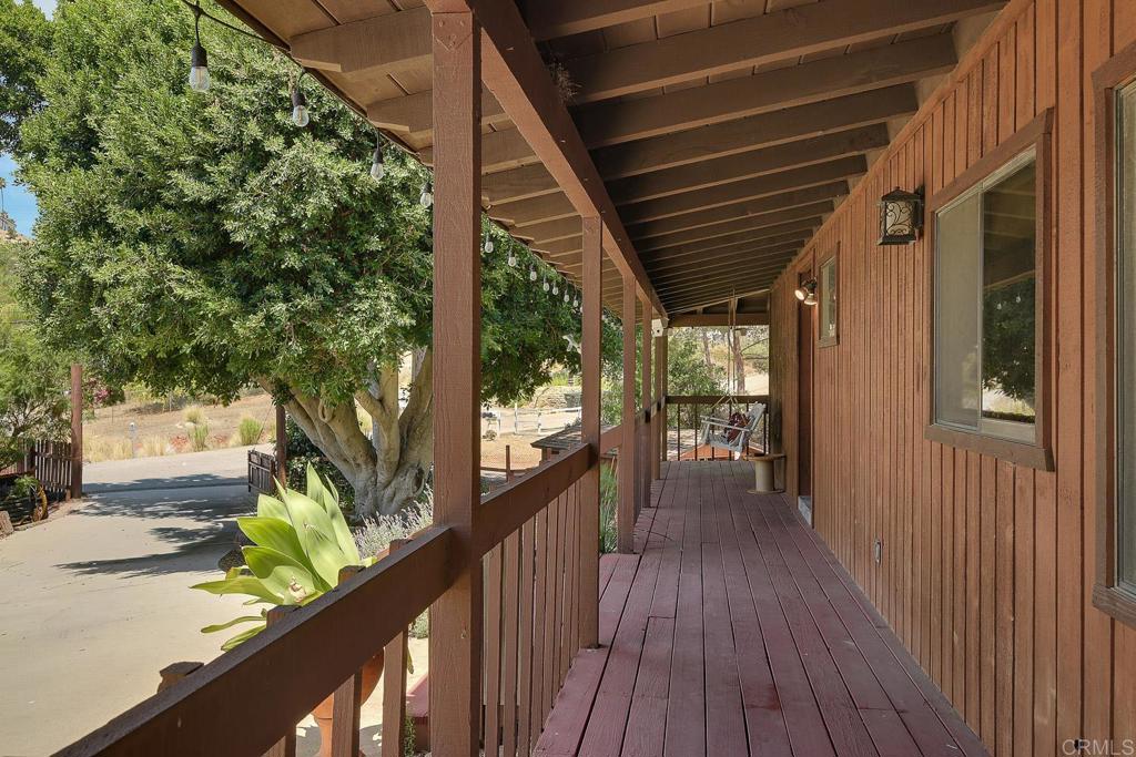 2941 Pioneer Way Property Photo 12