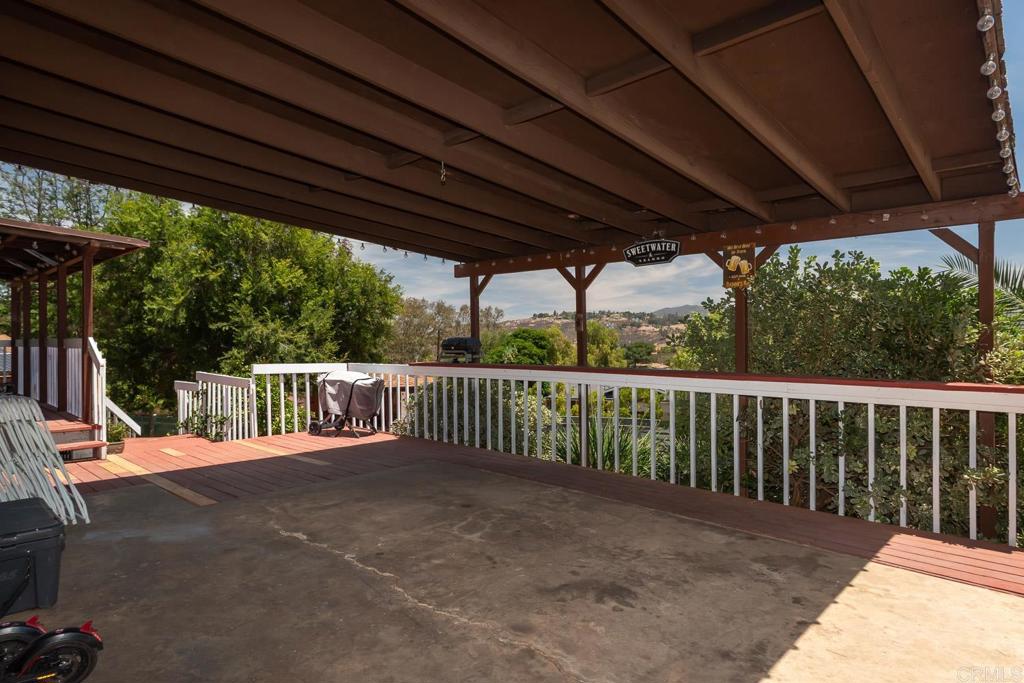 2941 Pioneer Way Property Photo 35
