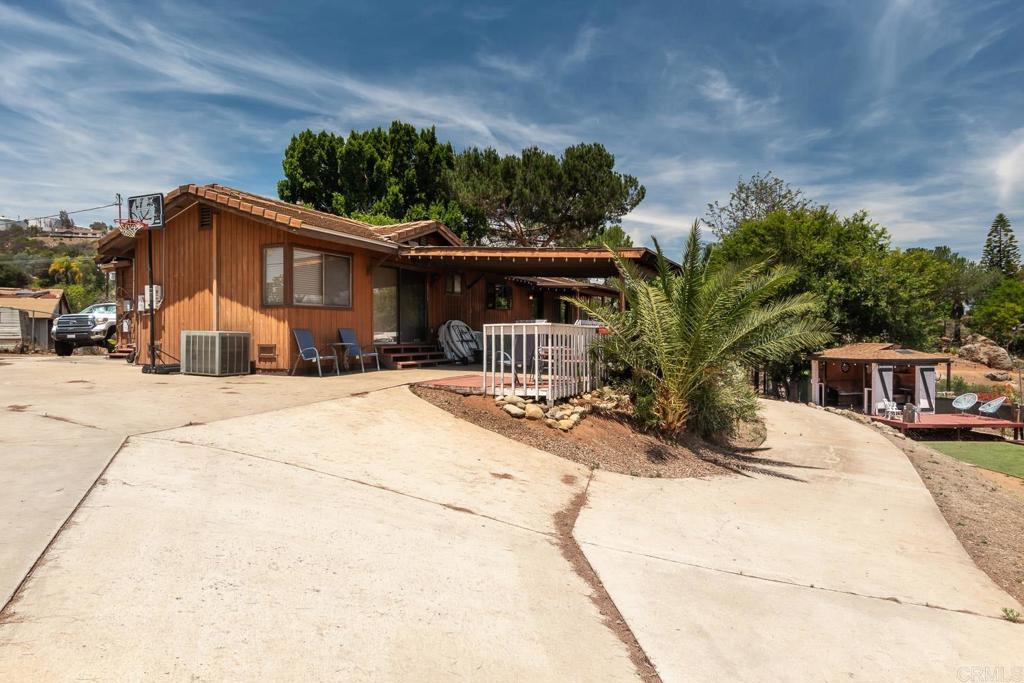 2941 Pioneer Way Property Photo 45