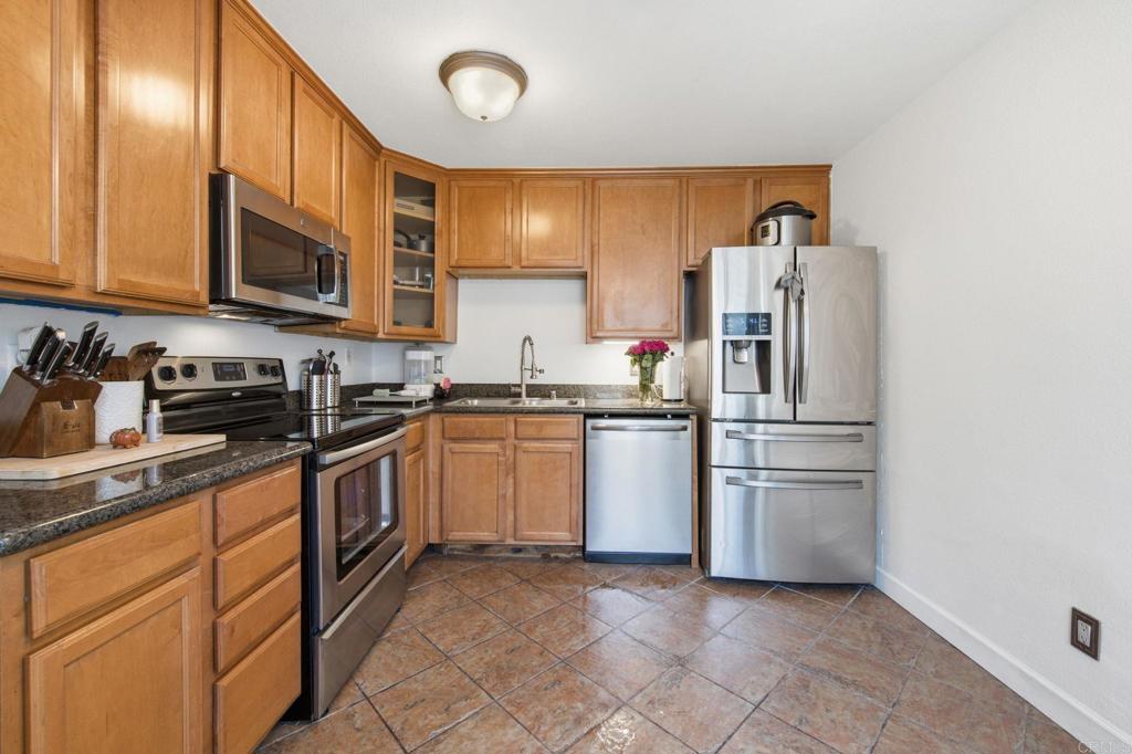 6333 College Grove Way 8111 Property Photo 3