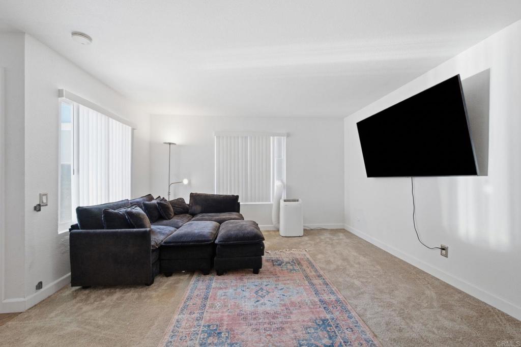 6333 College Grove Way 8111 Property Photo 7