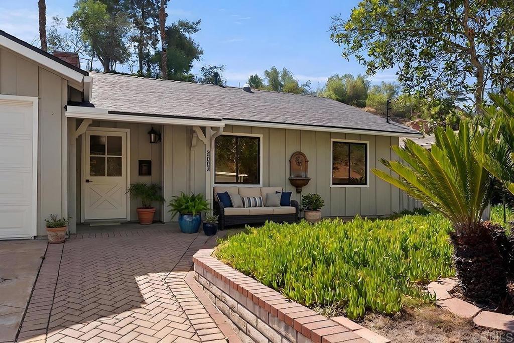 5770 Nagel Street Property Photo 6