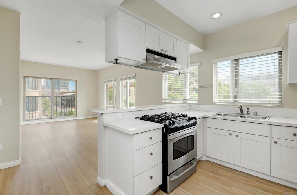 450 J St 4131 Property Photo 1