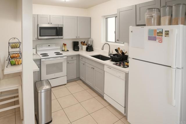 540 65th Property Photo 2