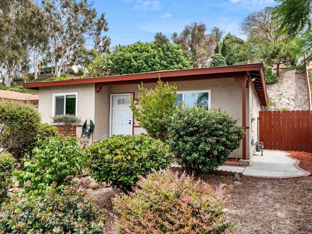 4123 Bonita Drive Property Photo 2