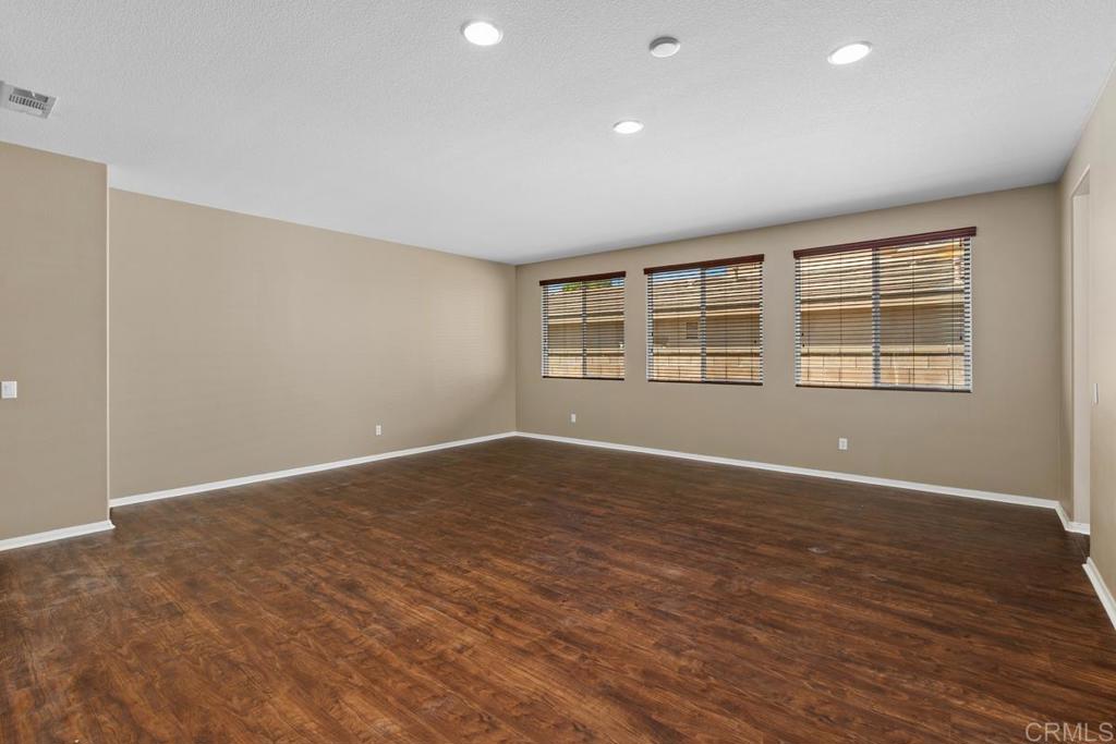 35621 Hawkeye Street Property Photo 17