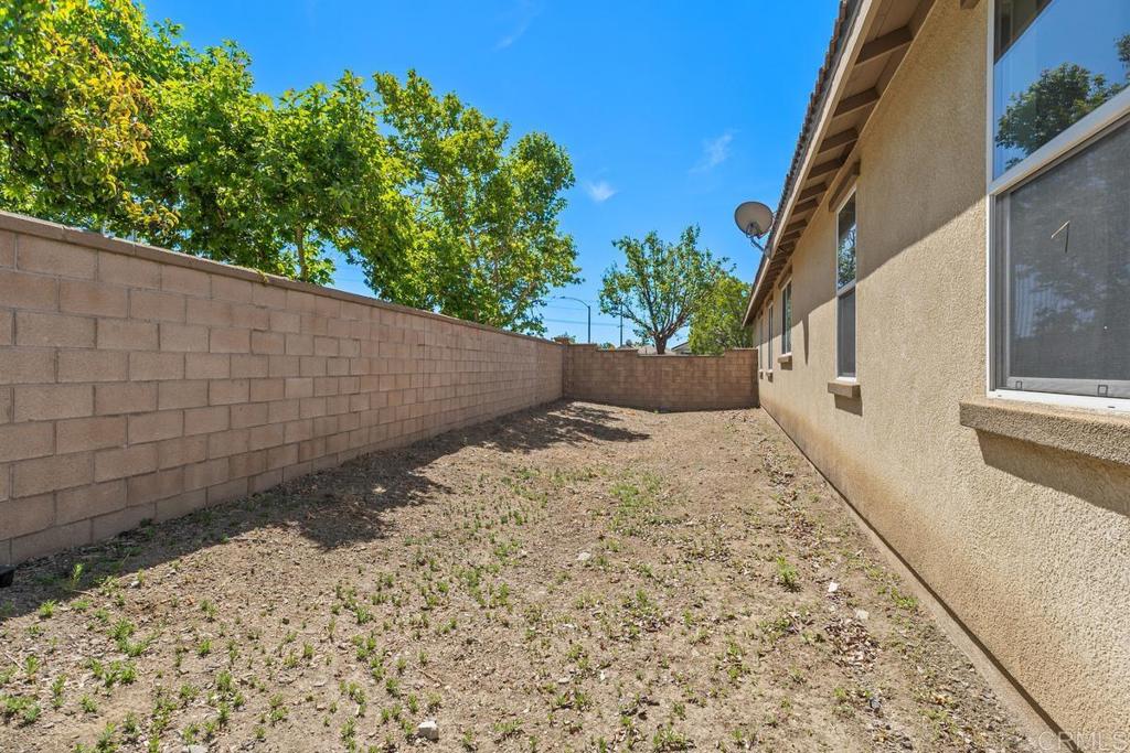 35621 Hawkeye Street Property Photo 32
