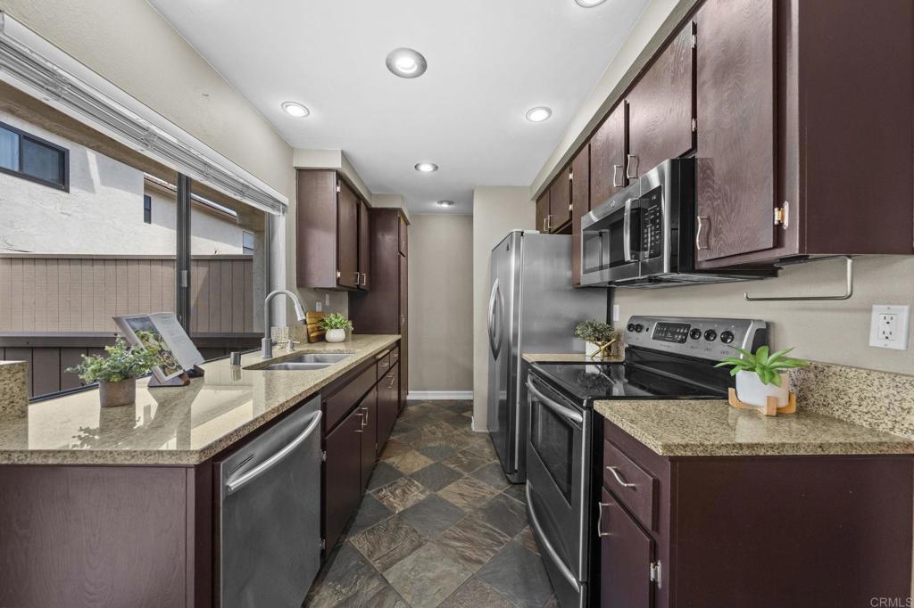 2710 Ariane Drive 3 Property Photo 19