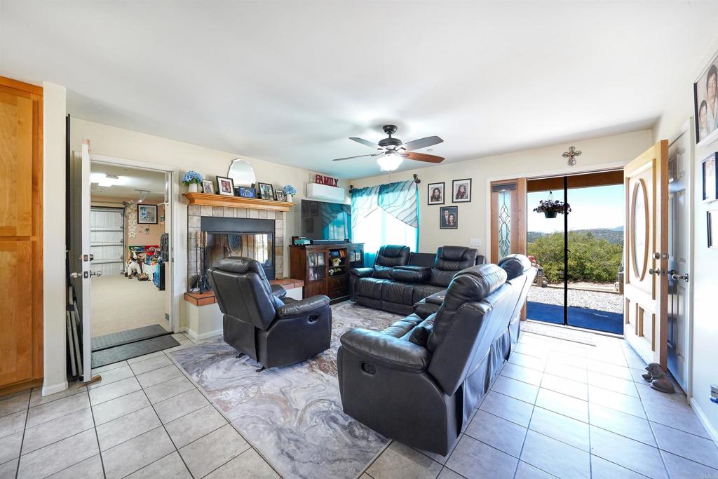 27824 Golden Eagle Road Property Photo 11