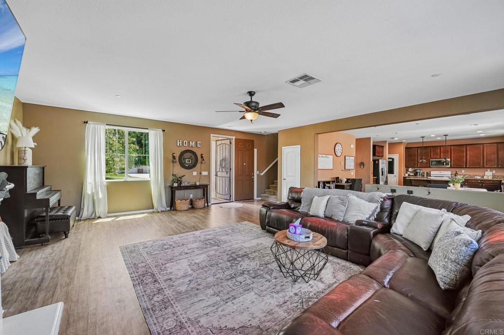 34967 Lava Tree Lane Property Photo 5
