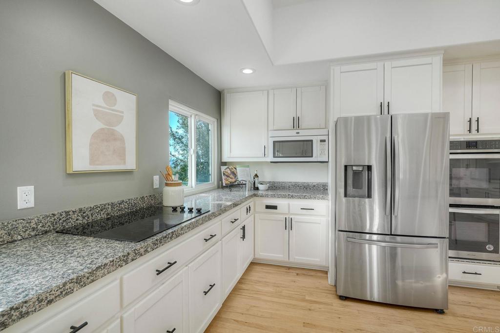 2039 E Mission Road Property Photo 12