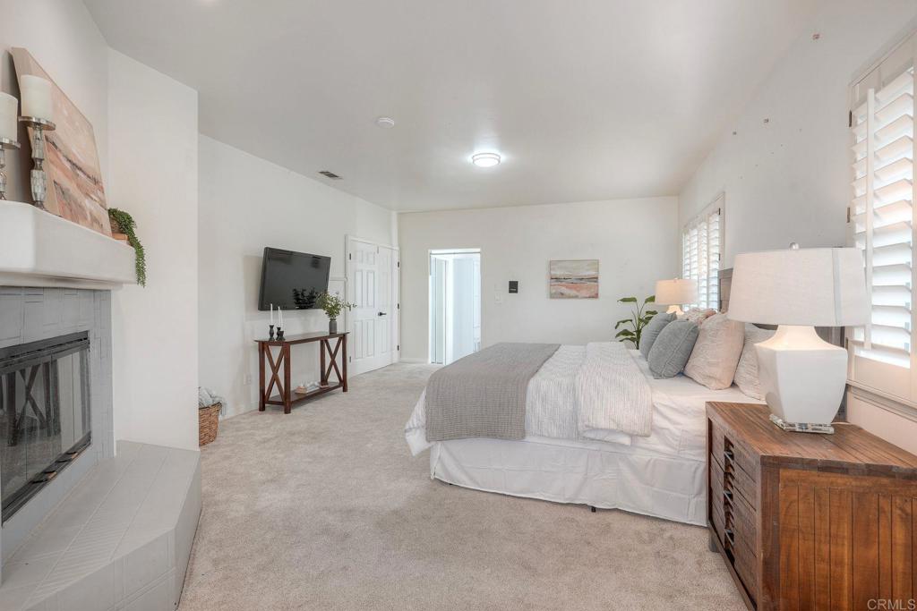 2039 E Mission Road Property Photo 15