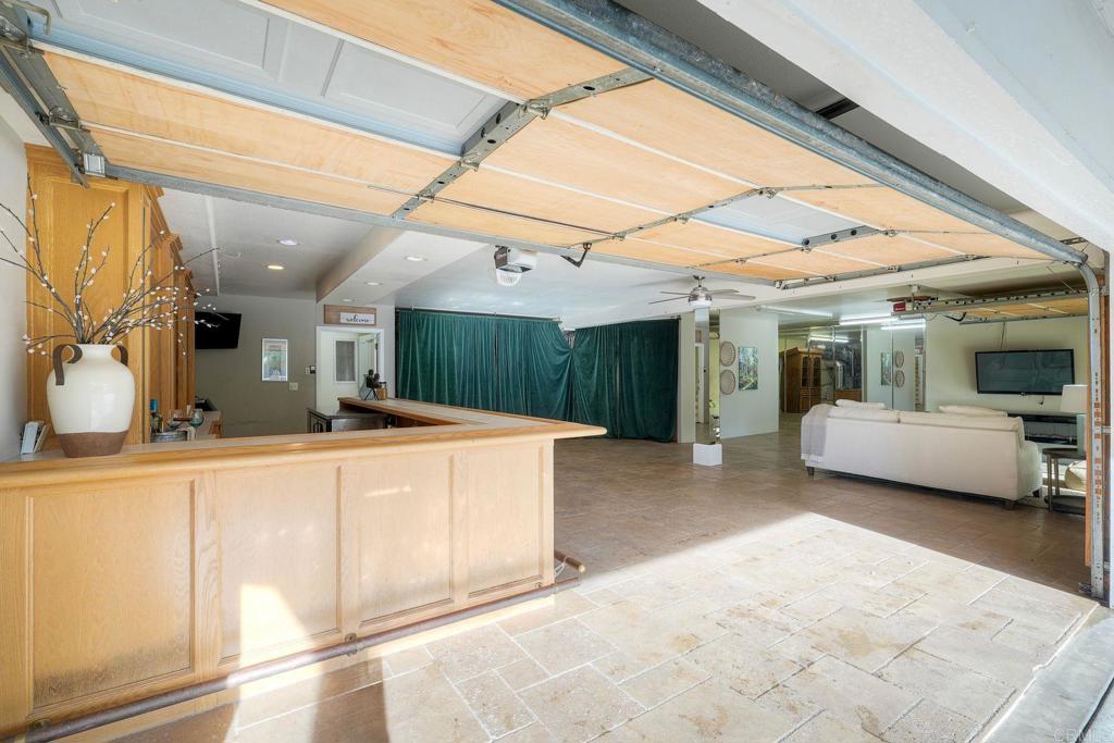 2039 E Mission Road Property Photo 28